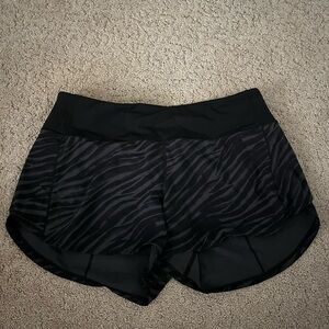 Lululemon 10 tall low rise speedups